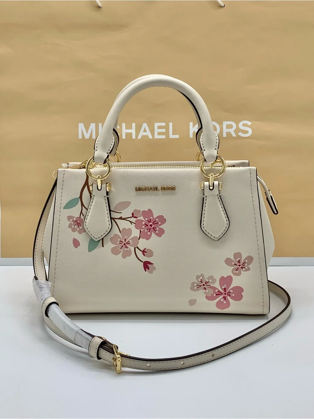 Michael Kors satchel coated